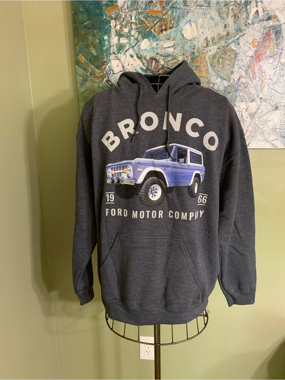 Ford Bronco hoodie in size M.
